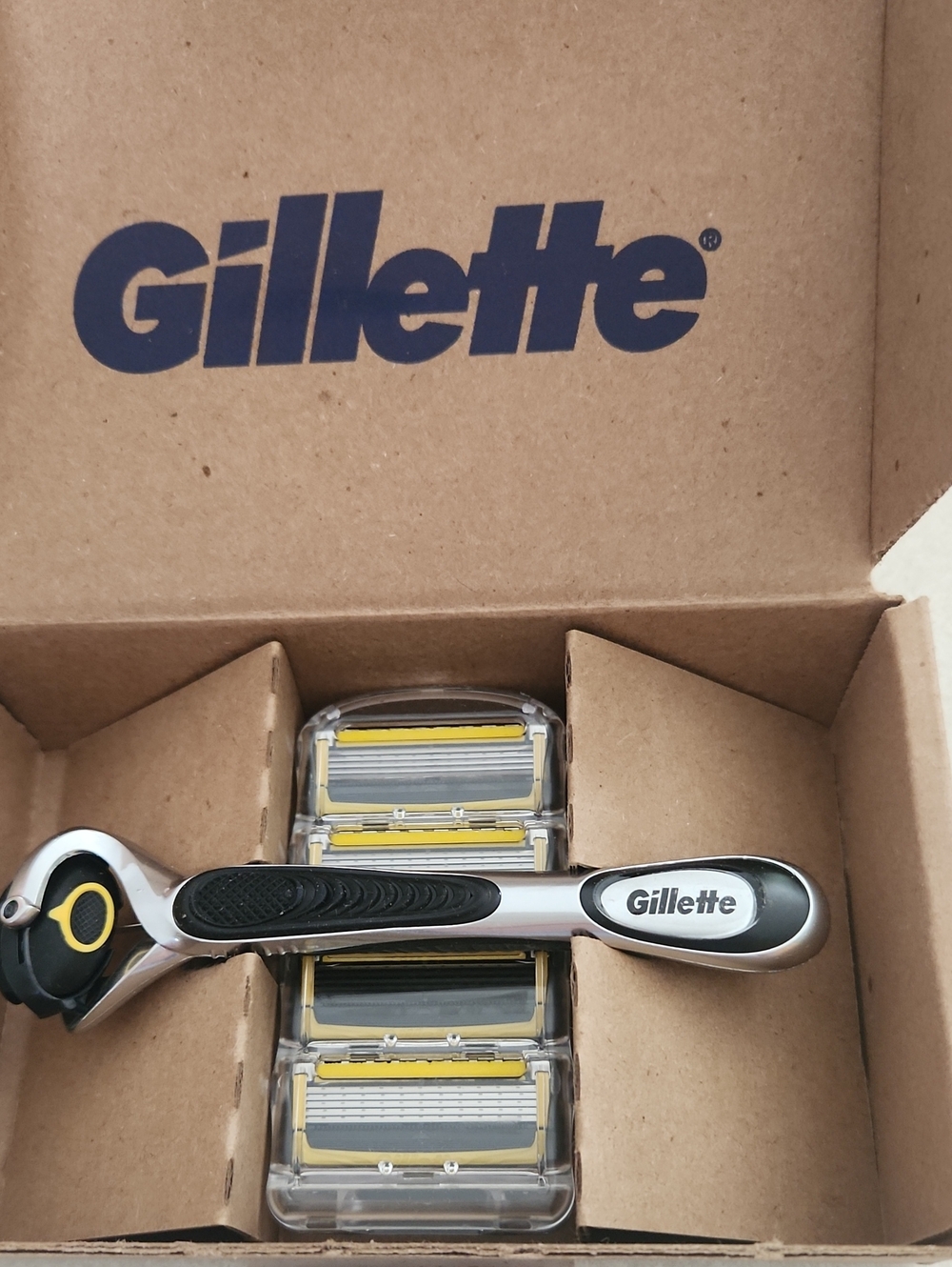 Gillette Men’s ProGlide Shield Razor with 4 Replacement Heads
